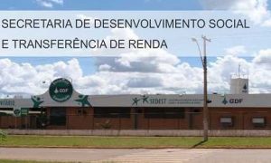 Reflexões sobre o ensino jurídico, as intenções constitucionais e a escola sem partido