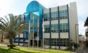 UNIFAL/MG: Aberto concurso para técnico administrativo e Médico