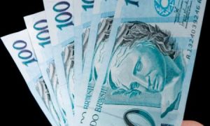 Sancionado teto de R$ 33.763 para servidores públicos!