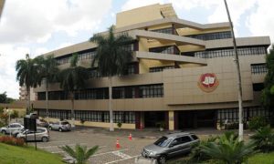 Ministério Público do Amazonas anuncia concurso para oficial (nível médio)! Iniciais de R$ 4 mil!