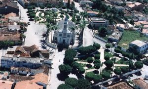 Prefeitura de Brasília de Minas – MG: Abre inscrições! Mais de 80 vagas! Até R$ 5,5 mil!