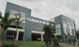 Câmara de Nova Serrana-MG publica edital com diversas vagas para todos os níveis!
