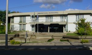 Prefeitura de Almirante Tamandaré-PR oferta 289 vagas em três concursos!