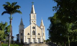 Prefeitura de Águas Formosas-MG comunica concurso público para 66 vagas!