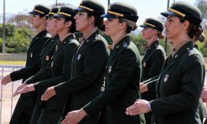 Concurso Exército – Oficial Enfermeiro 2016 paga R$ 6,5 mil após curso de formação!