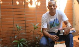 Ex-viciado em crack supera vício e é aprovado em concurso público!