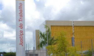 Concurso Ebserh: Baixe os editais verticalizados GRÁTIS, estude de forma organizada e aprimore a sua preparação!