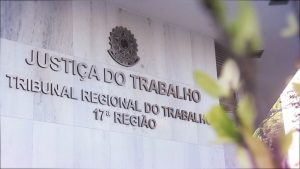 Edital TRT ES paga inicial de até R$ 7.566,42.