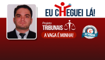 Com muito estudo, determinação e foco em seu objetivo, Arthur conquistou sua vaga de Oficial de Justiça no TJDFT. Inspire-se !