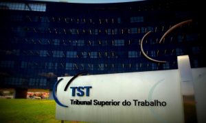 Concursos TRTs: CSJT autoriza nomeação de concursados para 583 vagas!