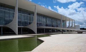 ALARMANTE: Pedidos de aposentadoria de servidores federais sobem 50%! #Vai ter concurso!