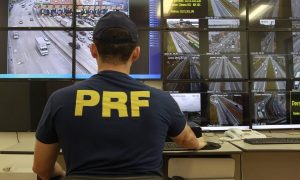 Concurso PRF Nível Médio: Diretor-Geral pede vagas para área administrativa! Inicial de R$ 4,2 mil!