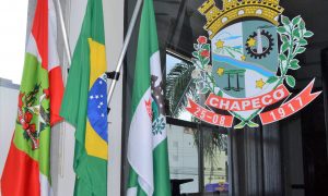 Concurso Câmara de Chapecó SC tem iniciais de até R$7 mil!