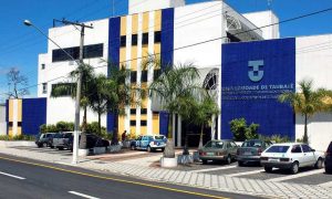 Concurso UNITAU: SAIU EDITAL! Iniciais de até R$ 3,4 mil!