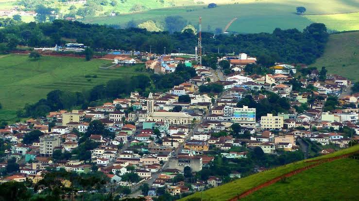 Pedralva Minas Gerais fonte: blog-static.infra.grancursosonline.com.br