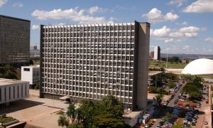 A fixação da tese de julgamento de ex-militares pelo escabinato pela via do incidente de resolução de demandas repetitivas