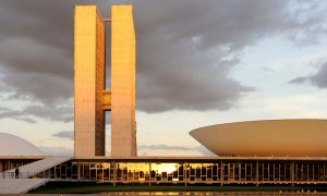 Ajuda aos estados e municípios e não proíbe concursos. Entenda!