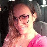 Após 2 anos de dedicação, Ana Lucia de Castro foi aprovada!