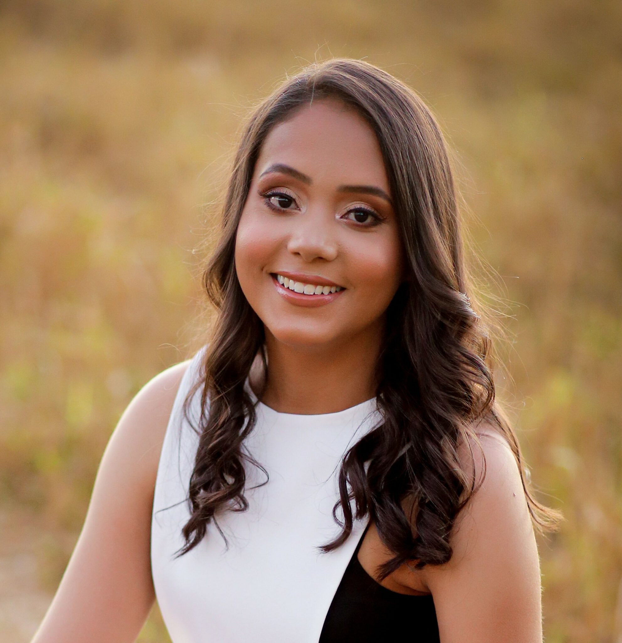 Conheça Gabriela de Oliveira Barros, aprovada no TJ GO!