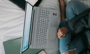 Anotações para concursos: Digitada ou manuscrita?