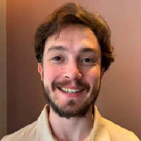 Aprovado como Auditor Fiscal, Gustav A. estudava 6 horas por dia!