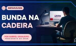 Bunda na cadeira